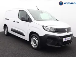 White New 2024 Vauxhall Combo MPV | £15,999 (Good price)
