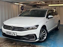 White Used 2019 VW Passat Advance Estate | £14,990 (Fair price)