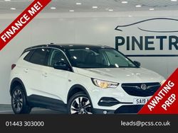 White Used 2019 Vauxhall Grandland X Sport SUV | £9,999 (Fair price)
