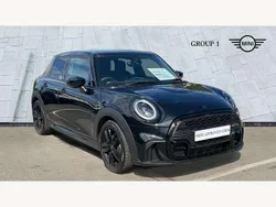Black Used 2024 Mini Cooper Hatch Hatchback | £24,195 (Fair price)