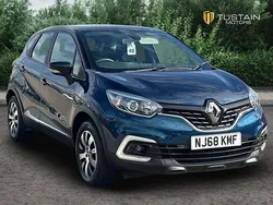 Blue/black Used 2018 Renault Captur Play SUV | £8,999 (Fair price)