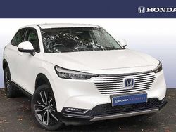 Platinum white Used 2021 Honda HR-V Advance SUV | £21,750 (Fair price)