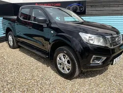 Black Used 2021 Nissan Navara Acenta Pickup | £15,950 (Fair price)