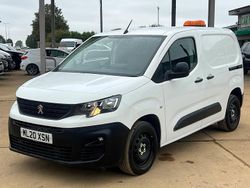 White Used 2020 Peugeot Partner MPV | £6,850 (Good price)