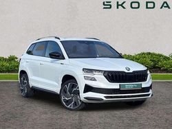 White Used 2022 Skoda Karoq SportLine SUV | £24,495 (Fair price)
