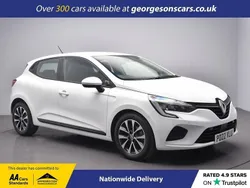 White Used 2022 Renault Clio V Iconic Hatchback | £13,295 (Fair price)