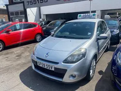 Silver Used 2009 Renault Clio II Dynamique Hatchback | £1,995 (Fair price)