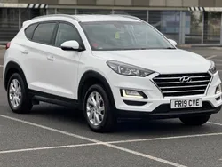 White Used 2019 Hyundai Tucson SE SUV | £7,995