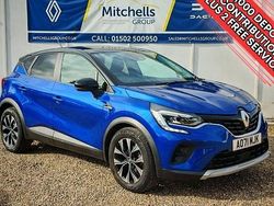 Iron blue with black roof Used 2022 Renault Captur LIMITED SUV | £13,495 (Fair price)