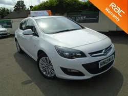 White Used 2014 Vauxhall Astra Excite Hatchback | £5,199 (A bit pricey)