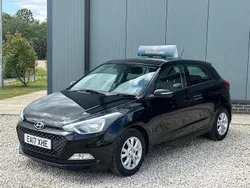 Black Used 2017 Hyundai i20 SE Hatchback | £5,499 (Fair price)