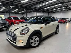 White Used 2014 Mini Cooper Hatch Hatchback | £10,330 (Good price)