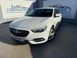 White Used 2018 Vauxhall Insignia Design Edition Hatchback | £5,999 (Fair price)