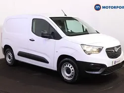 White New 2024 Vauxhall Combo MPV | £11,999 (Super price)