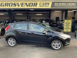 Black Used 2016 Ford Fiesta Zetec Hatchback | £4,795 (Fair price)