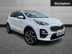 White Used 2019 Kia Sportage 4 SUV | £15,995 (Fair price)