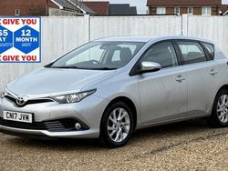 Used 2017 Toyota Auris | £10,999 (Fair price)