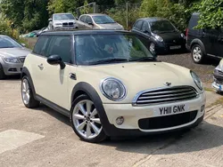 White Used 2011 Mini Cooper Hatch Hatchback | £2,430 (Expensive)