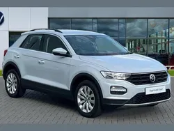 White silver metallic Used 2020 VW T-Roc SE SUV | £18,398 (Fair price)
