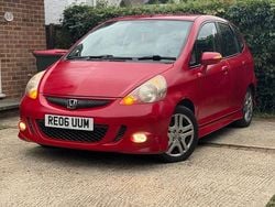 Red Used 2006 Honda Jazz Sport Hatchback | £1,699 (Good price)
