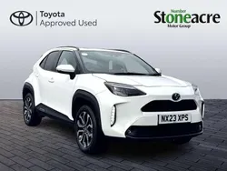 White Used 2023 Toyota Yaris Cross Design SUV | £21,000 (Fair price)