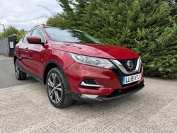 Red Used 2018 Nissan Qashqai N-Connecta SUV | £8,995 (Good price)