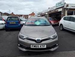 Bronze Used 2016 Toyota Auris Hybrid Estate | £11,195 (Expensive)