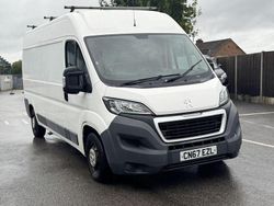 White Used 2017 Peugeot Boxer Van | £7,500 (Good price)