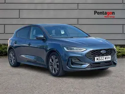 Chrome blue premium colour Used 2022 Ford Focus ST-Line Hatchback | £15,295 (Fair price)