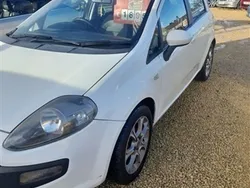 White Used 2011 Fiat Punto Evo Hatchback | £1,395 (Fair price)