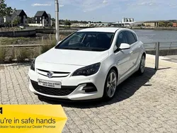 White Used 2014 Vauxhall Astra Edition Hatchback | £3,990 (Fair price)