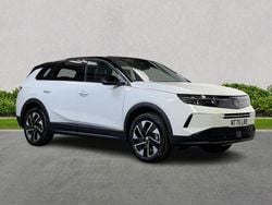 White New 2025 Vauxhall Grandland X SUV | £27,478 (Good price)