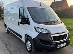 White Used 2023 Peugeot Boxer Premium Van | £15,995 (Fair price)