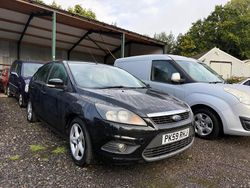 Black Used 2009 Ford Focus Zetec Hatchback | £1,495 (Fair price)