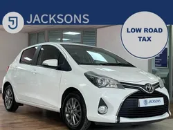 White Used 2015 Toyota Yaris Hatchback | £7,100 (Fair price)