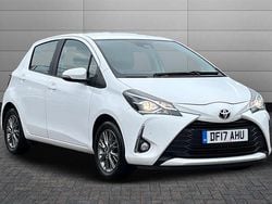 Pure white Used 2017 Toyota Yaris Hatchback | £7,695 (Fair price)