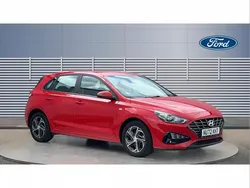 Red Used 2022 Hyundai i30 SE Hatchback | £13,589 (Fair price)