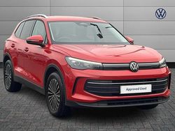 Red Used 2025 VW Tiguan Match SUV | £29,750 (Fair price)