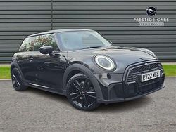 Black Used 2022 Mini Cooper Hatch Hatchback | £17,991 (Fair price)
