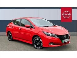 Red Used 2022 Nissan Leaf Acenta Hatchback | £9,159 (Good price)