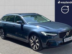 Blue Used 2025 Volvo V90 Plus Estate | £39,300 (Expensive)