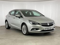 Silver Used 2018 Vauxhall Astra Elite Hatchback | £12,795 (Expensive)