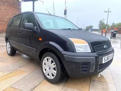 Black Used 2010 Ford Fusion Style Hatchback | £2,490 (Fair price)