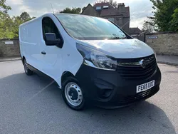 White Used 2015 Vauxhall Vivaro Van | £5,950 (Fair price)