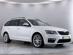 White Used 2015 Skoda Octavia vRS Estate | £11,460 (Fair price)