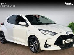 White Used 2021 Toyota Yaris Hybrid Design Hatchback | £15,179 (Fair price)
