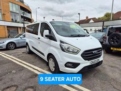 White Used 2022 Ford Transit Custom Trend Estate | £19,500 (Fair price)