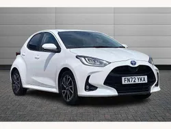 White Used 2022 Toyota Yaris Hybrid Design Hatchback | £16,050 (Good price)