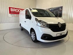 White Used 2019 Renault Trafic Business Van | £9,990 (Fair price)