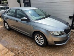 Grey Used 2013 Skoda Octavia SE Hatchback | £4,295 (Fair price)